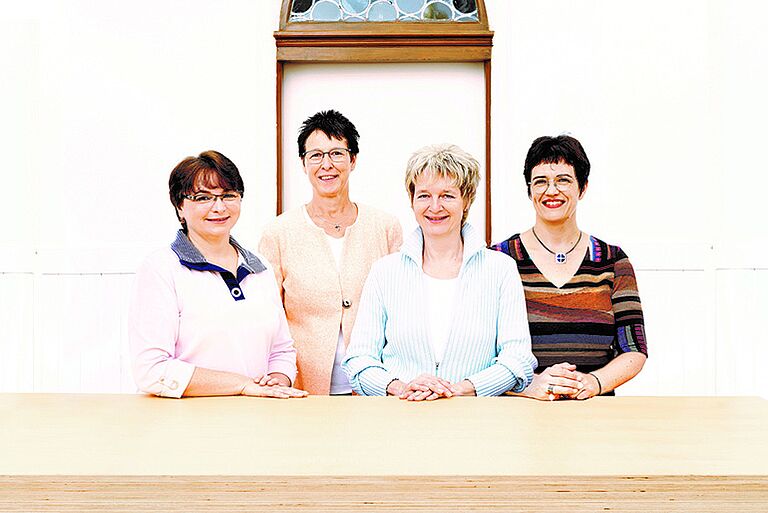 die vier Mitarbeiterinnen der Paramentik Neuendettelsau das Team der Paramentik Neuendettelsau