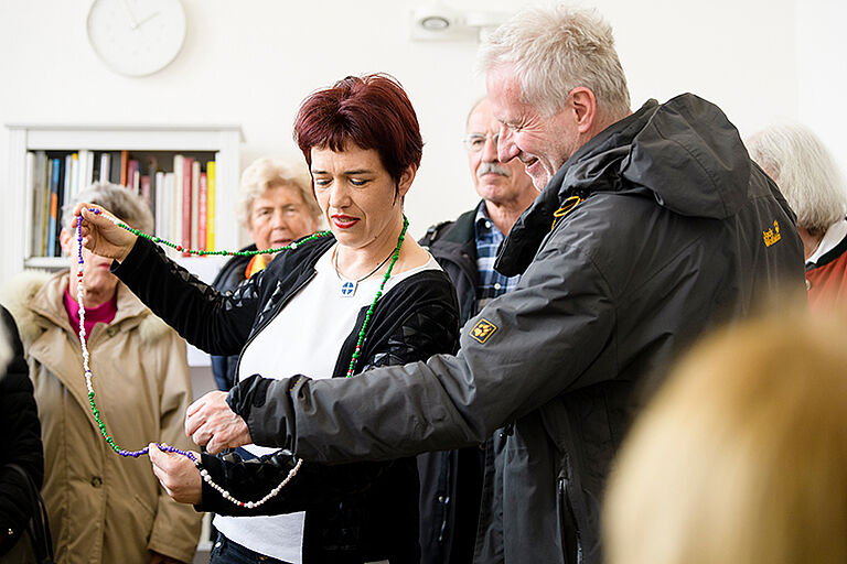 Beate Baberske hat das Kirchenjahr am Hals