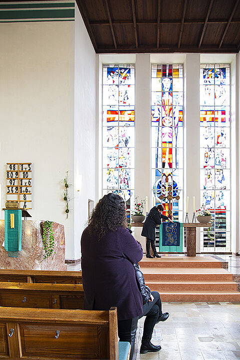 vor Ort im Kirchenraum