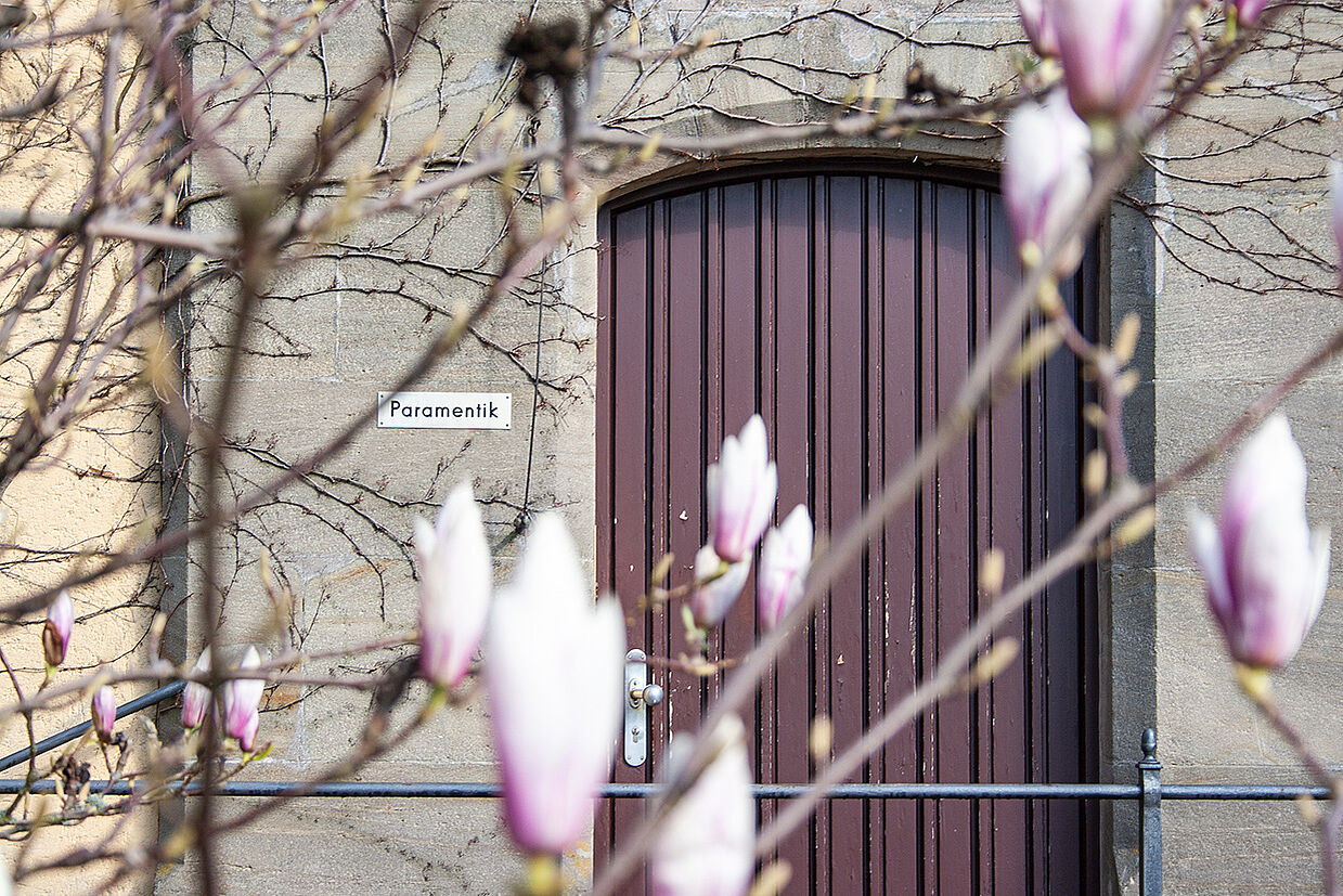 Eingang Betsaal Paramentik 